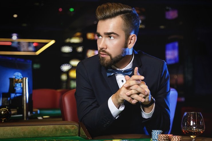 Filipino VIP player enjoying exclusive luckyjili sports and casino bonuses